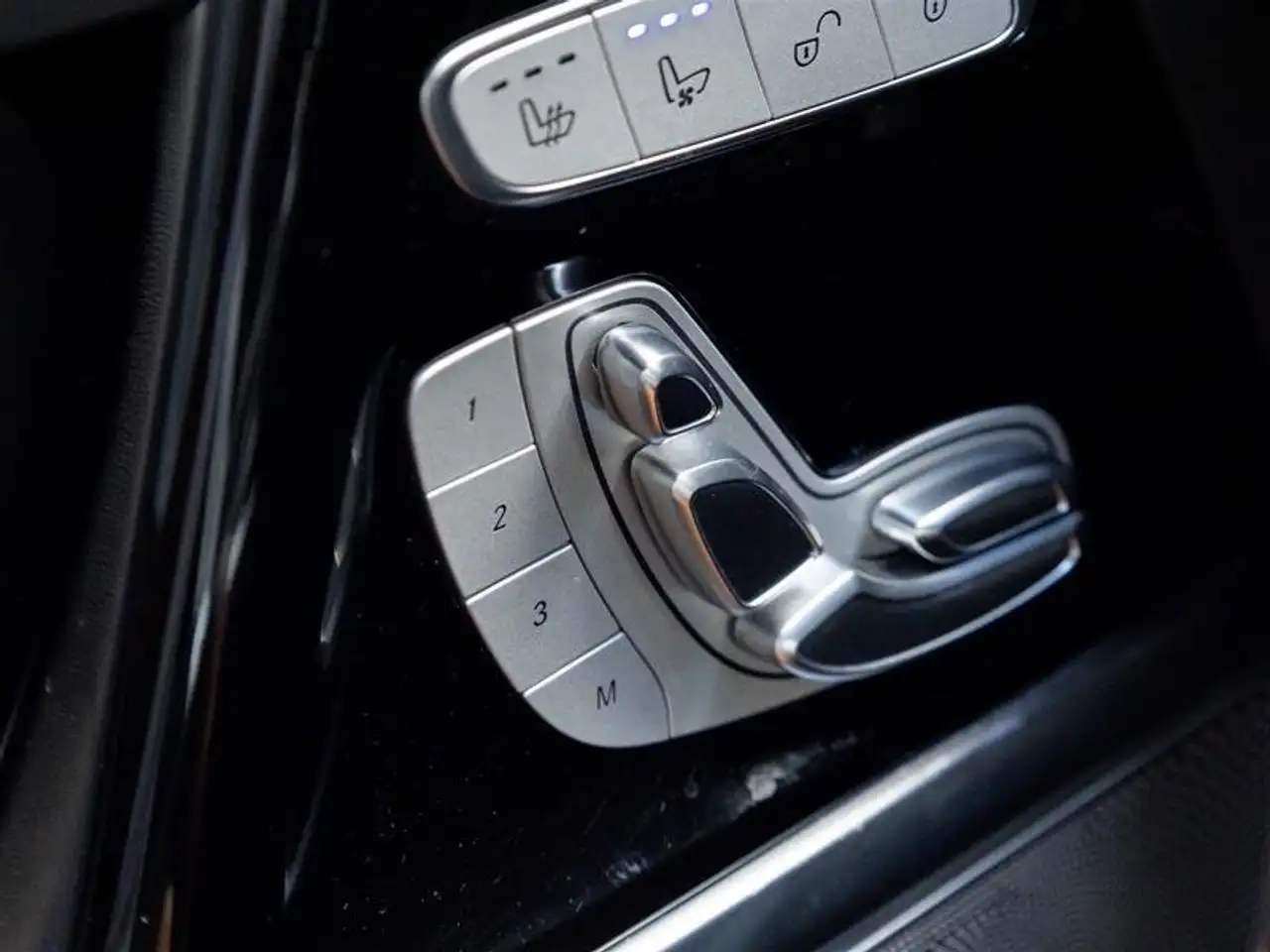 Mercedes-Benz G-Class - Image 28