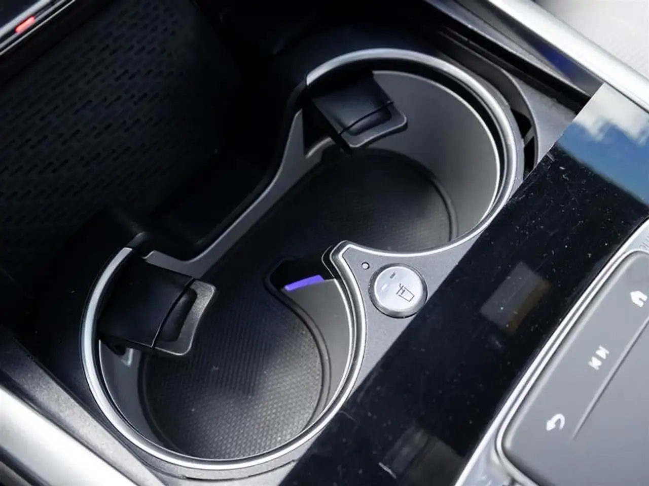 Mercedes-Benz G-Class - Image 34