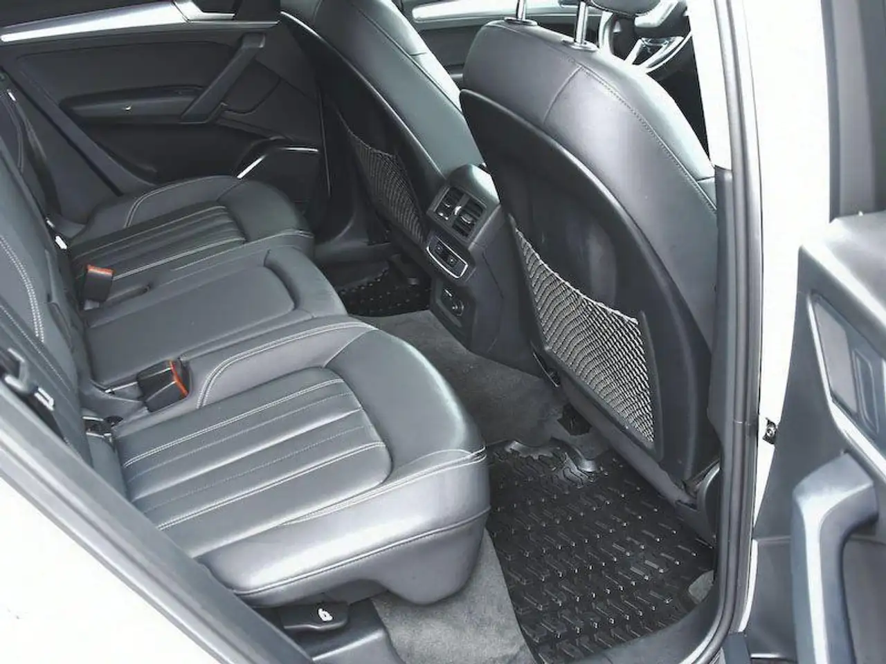 Audi Q5 - Image 6