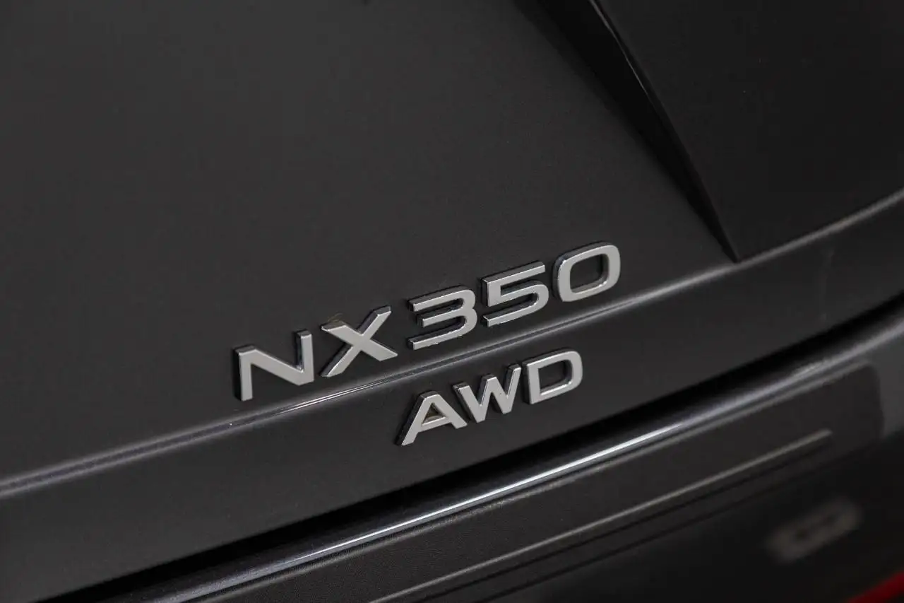 Lexus NX 350 - Image 8