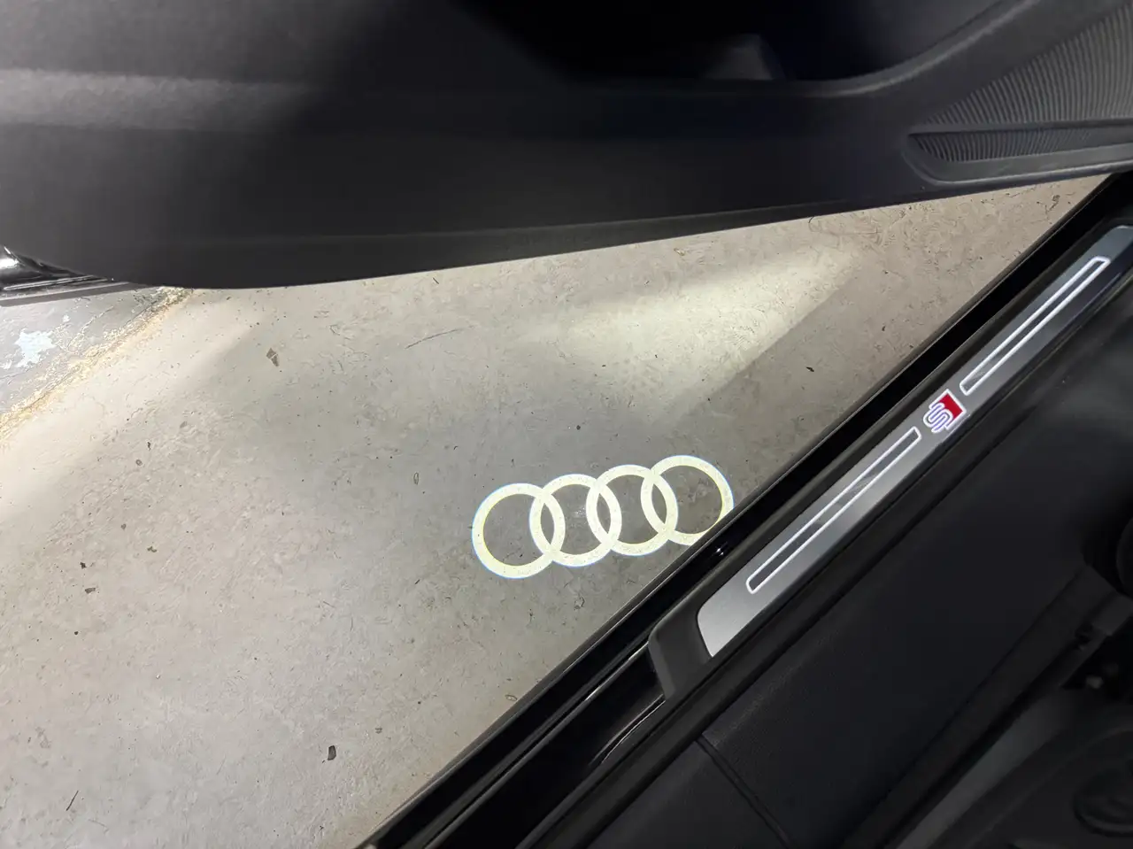 Audi Q3 - Image 32