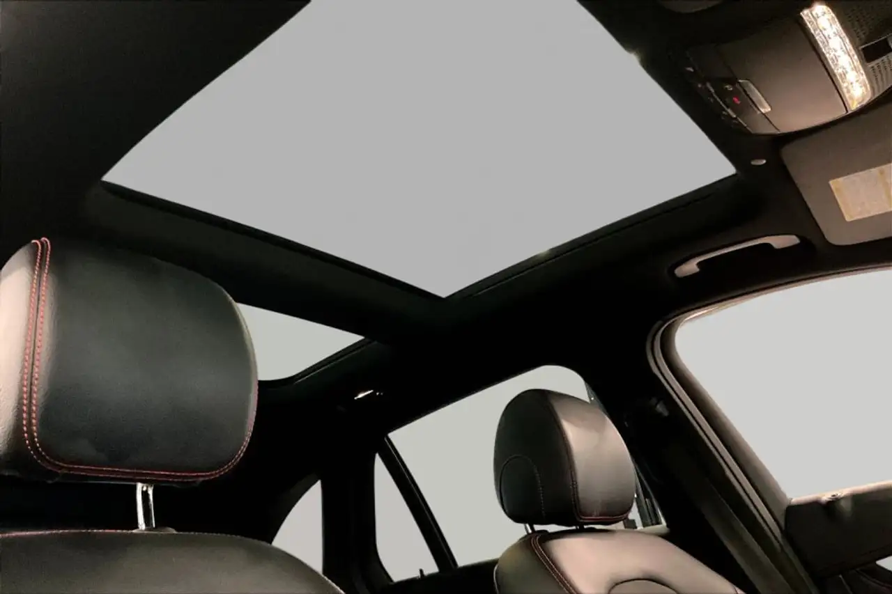 Mercedes-Benz GLC - Image 28