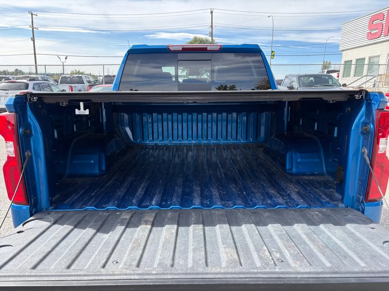 Chevrolet Silverado 1500 - Image 5