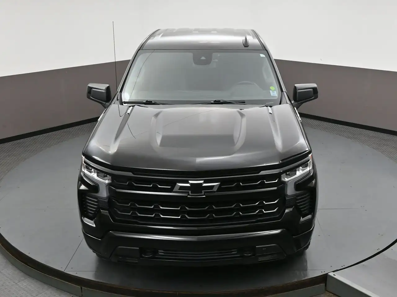 Chevrolet Silverado 1500 - Image 48