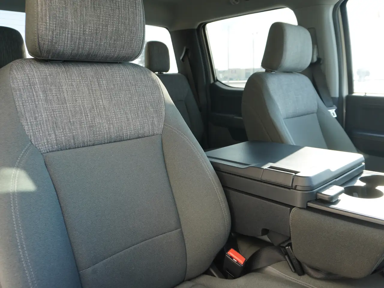 Ford F-150 - Image 31