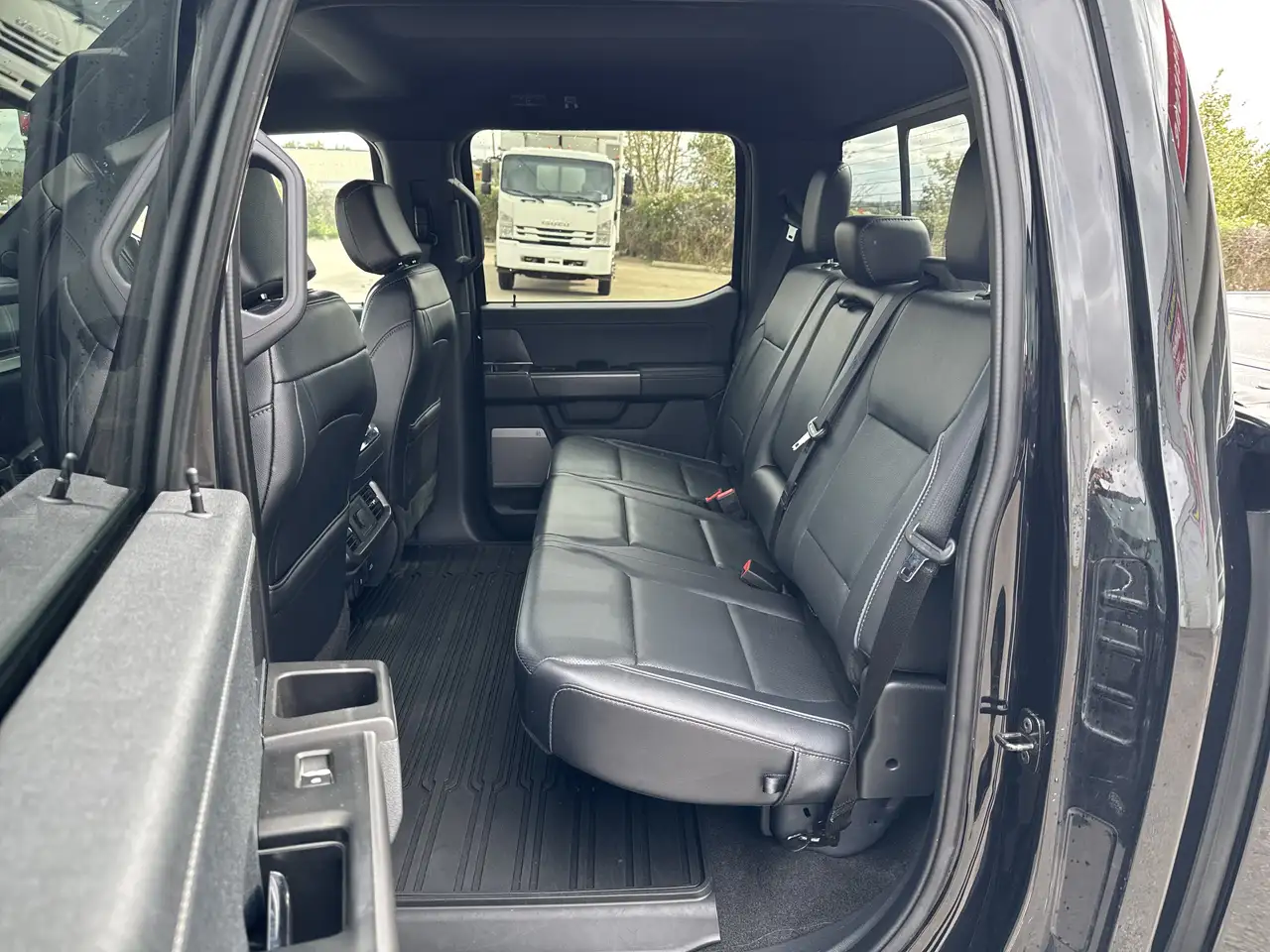 Ford F-150 - Image 36
