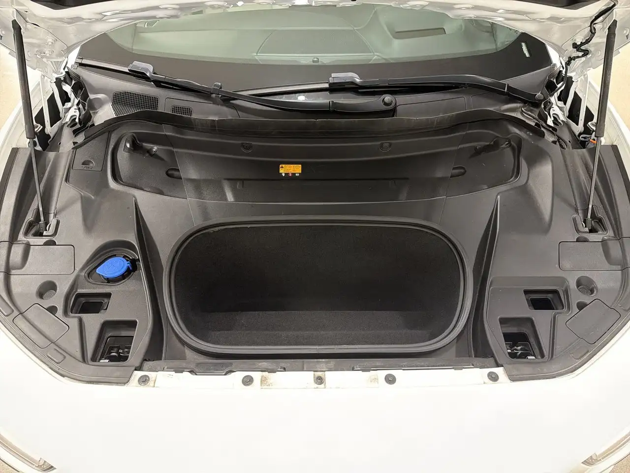 Jaguar I-Pace - Image 26