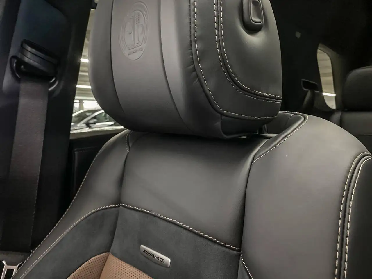 Mercedes-Benz GLE - Image 24