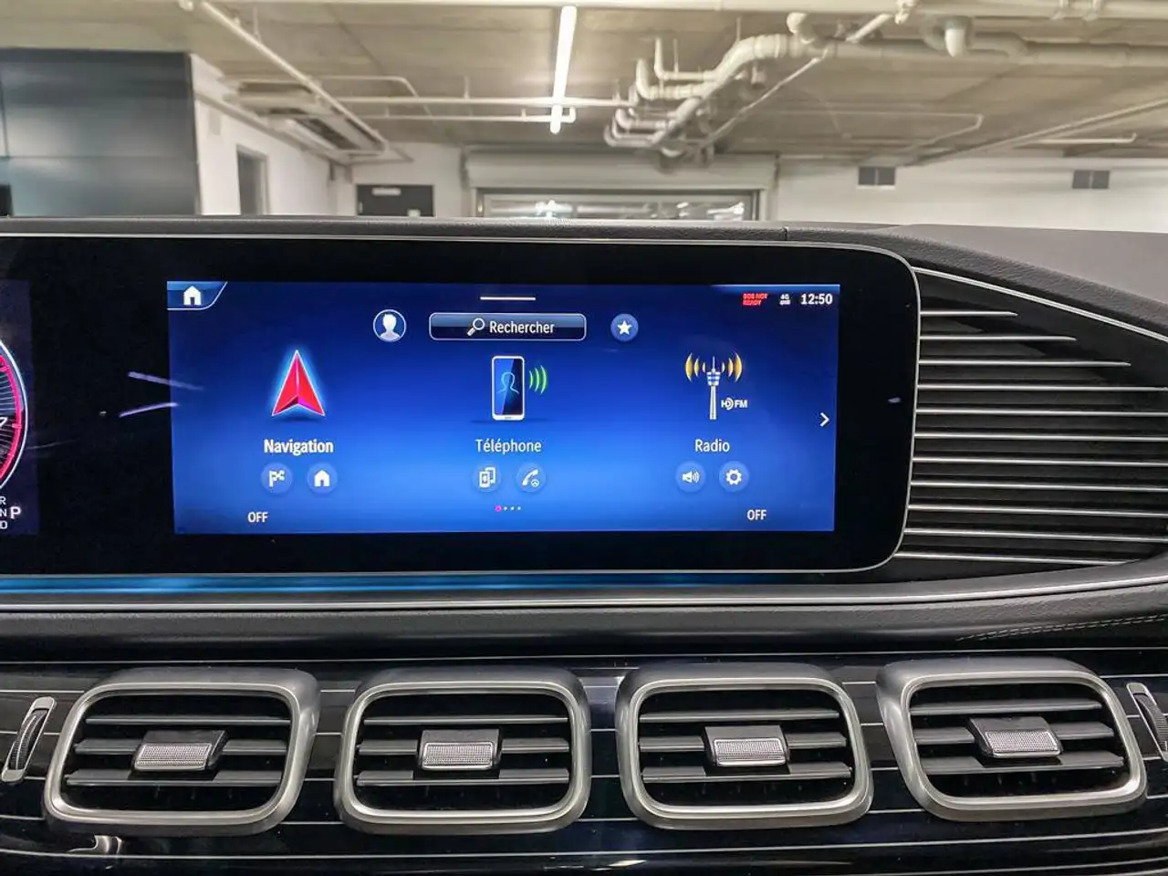 Mercedes-Benz GLE - Image 16
