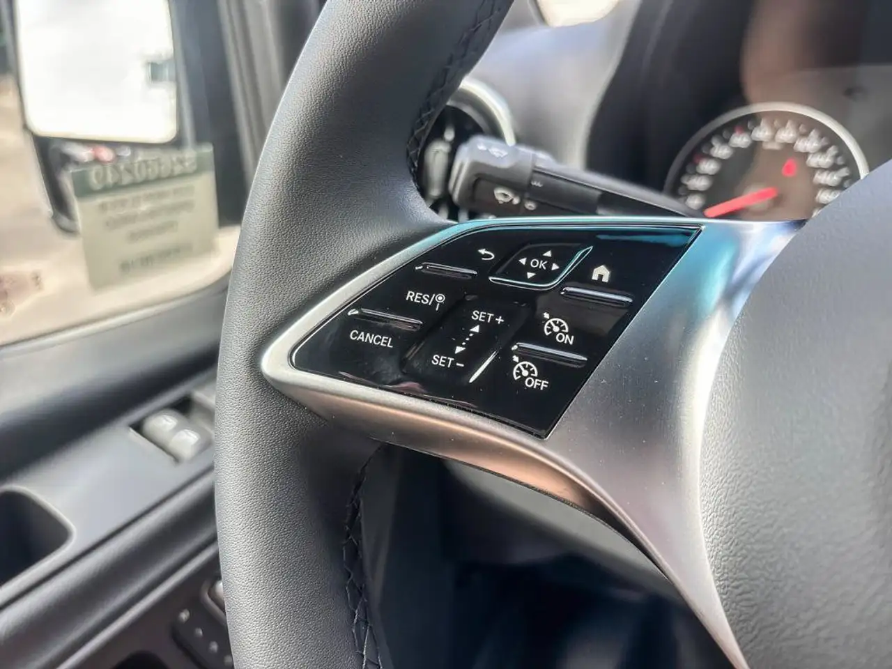 Mercedes-Benz Sprinter - Image 19