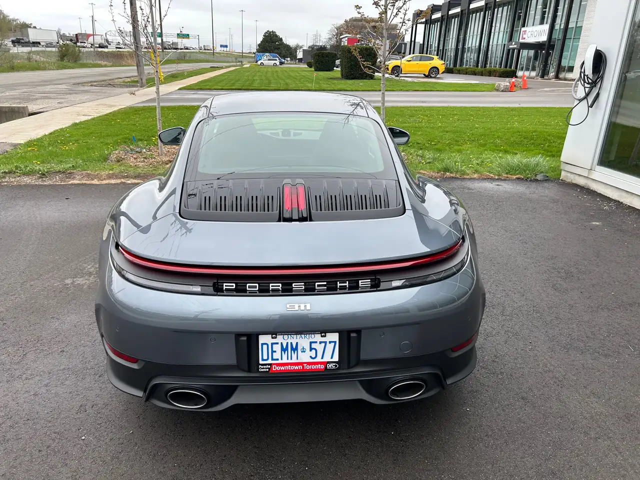 Porsche 911 - Image 10