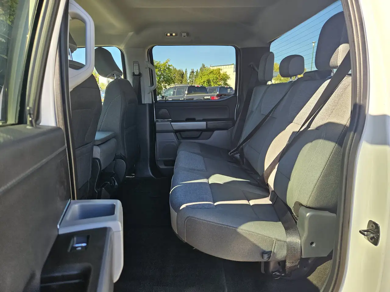 Ford F-150 - Image 18