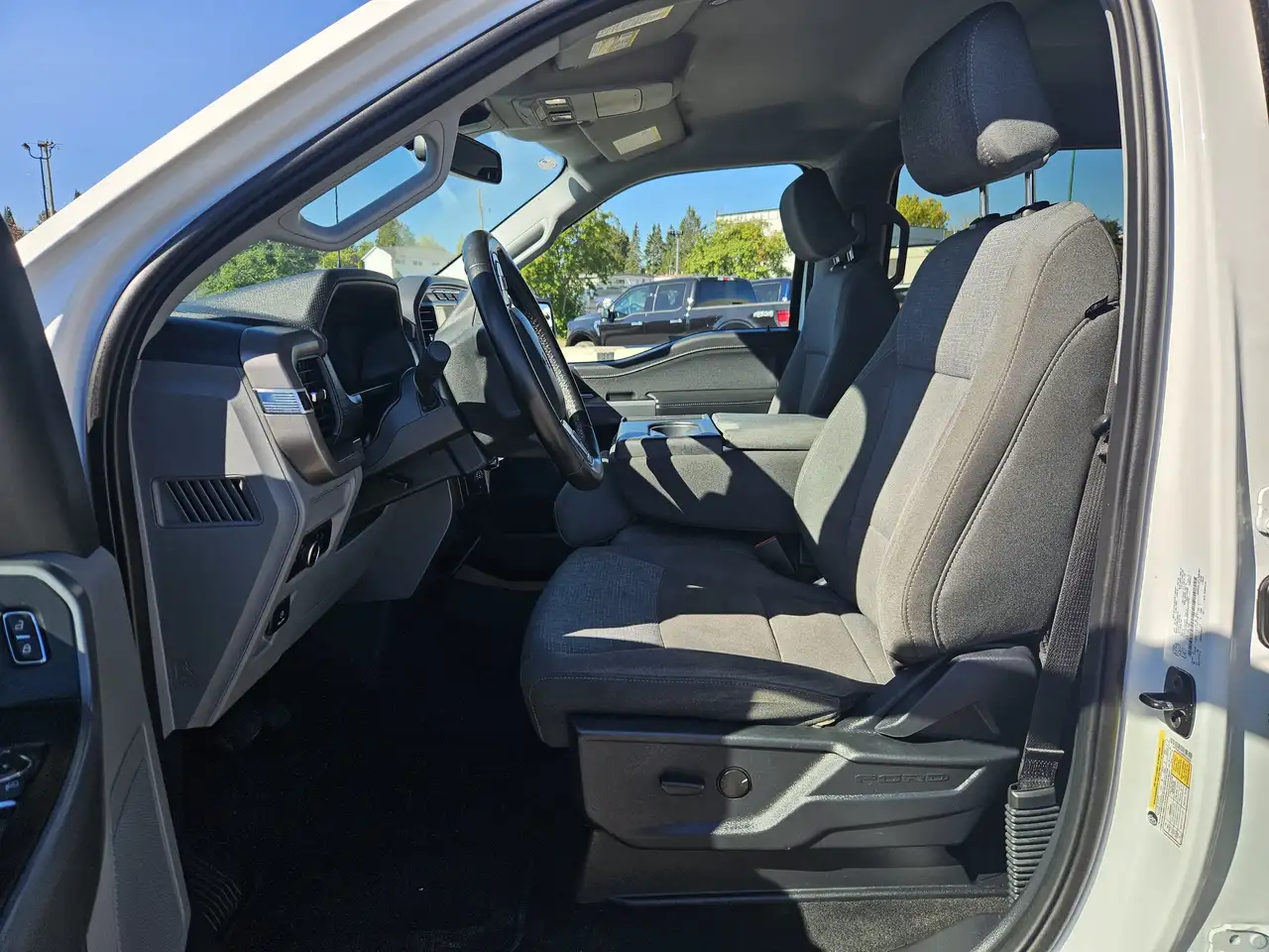 Ford F-150 - Image 10