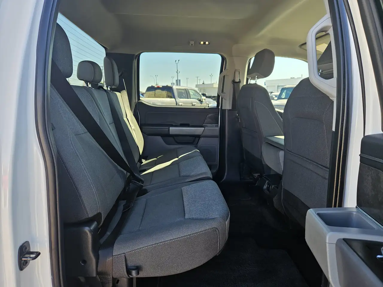 Ford F-150 - Image 21