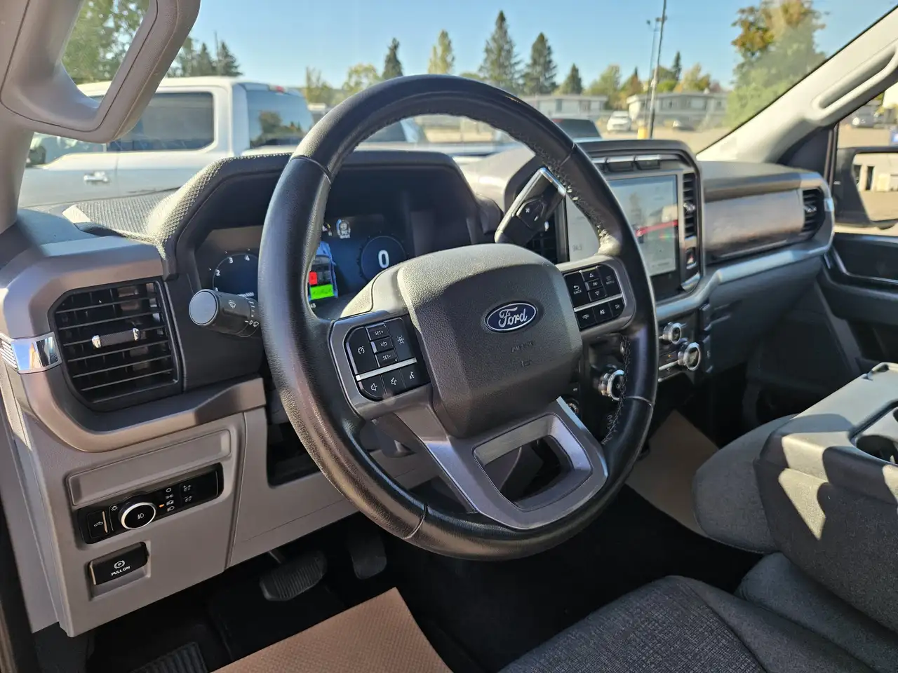 Ford F-150 - Image 17