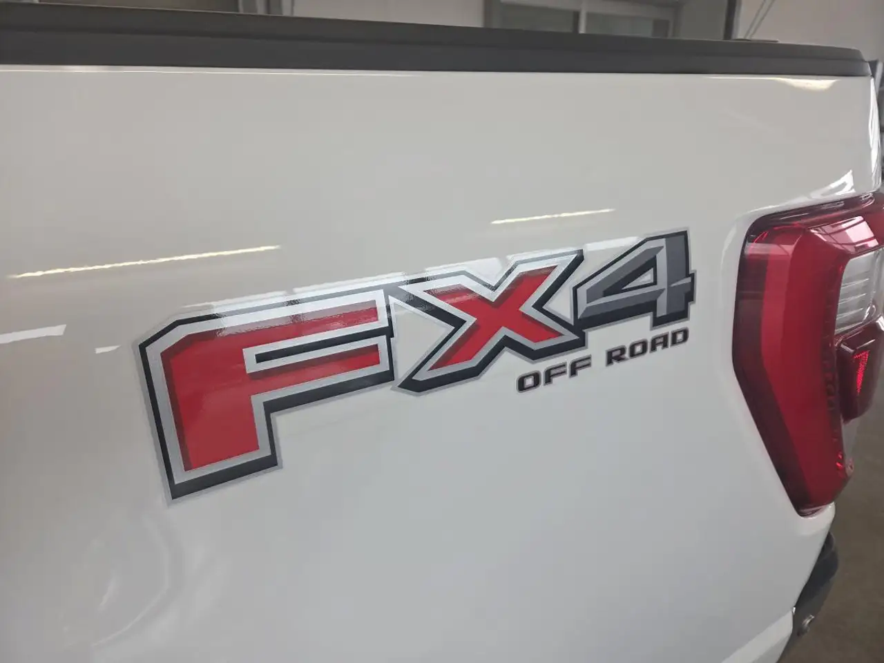 Ford F-150 - Image 10