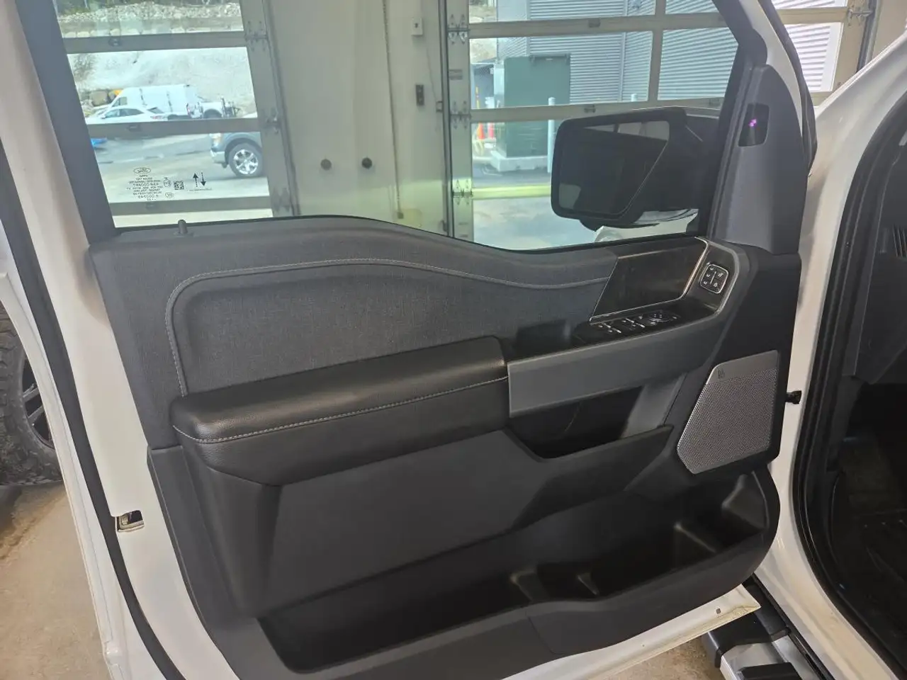 Ford F-150 - Image 14