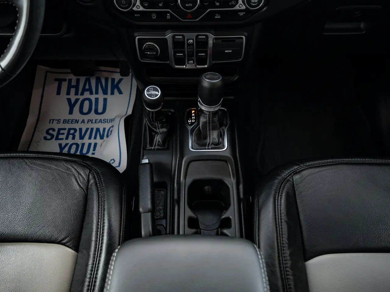 Jeep Wrangler - Image 35