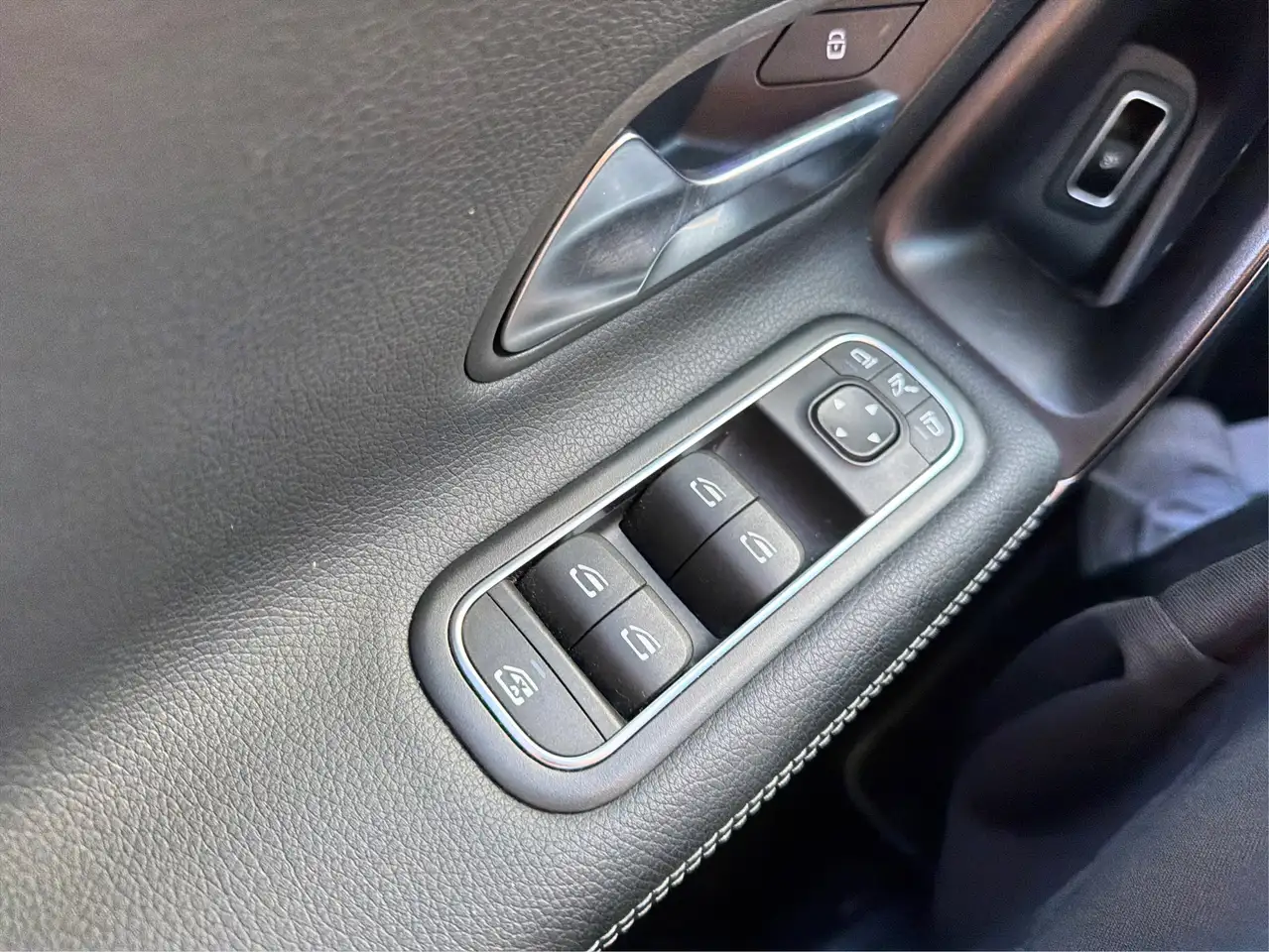 Mercedes-Benz CLA - Image 31