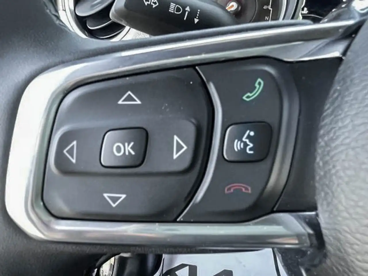 Jeep Wrangler - Image 12