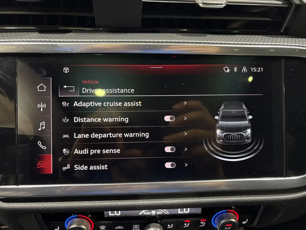 Audi Q3 - Image 27