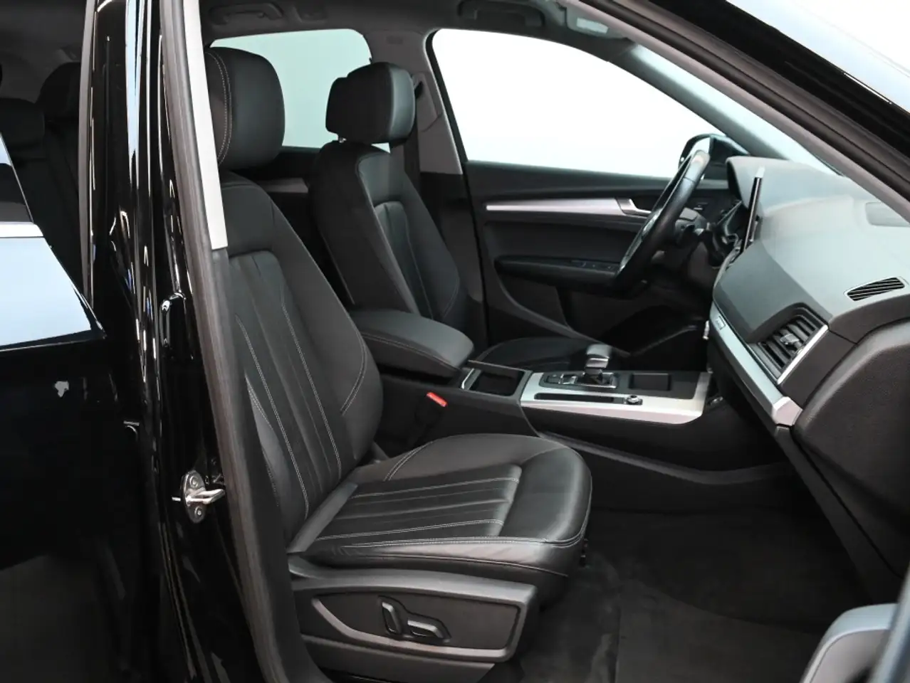 Audi Q5 - Image 9