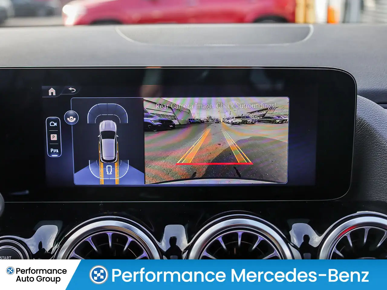 Mercedes-Benz GLA - Image 24