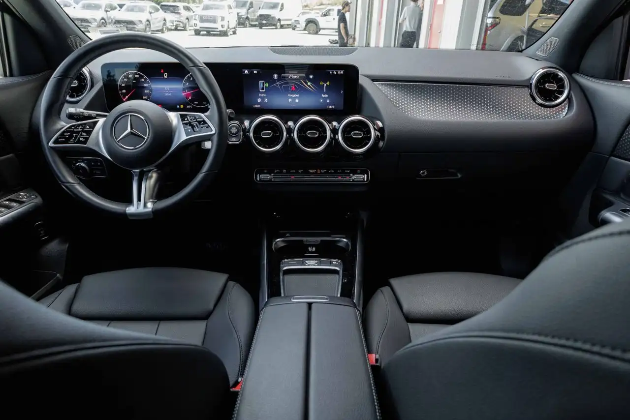 Mercedes-Benz GLA - Image 17