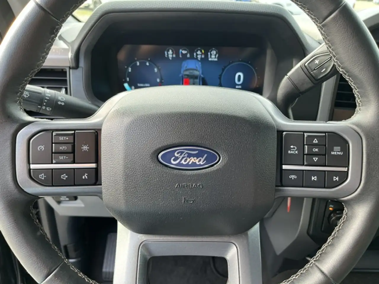 Ford F-150 - Image 9