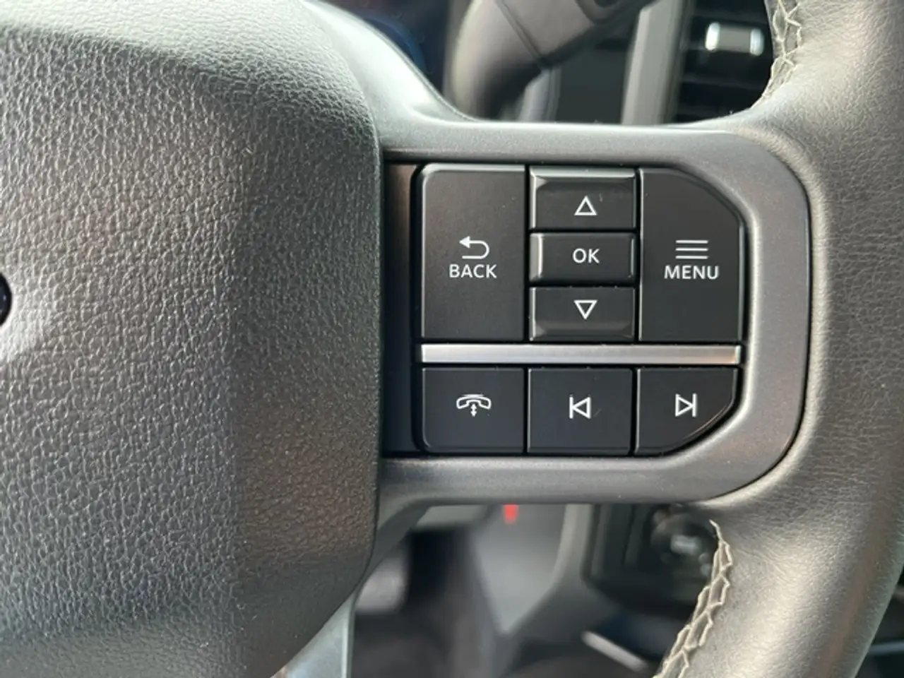 Ford F-150 - Image 11