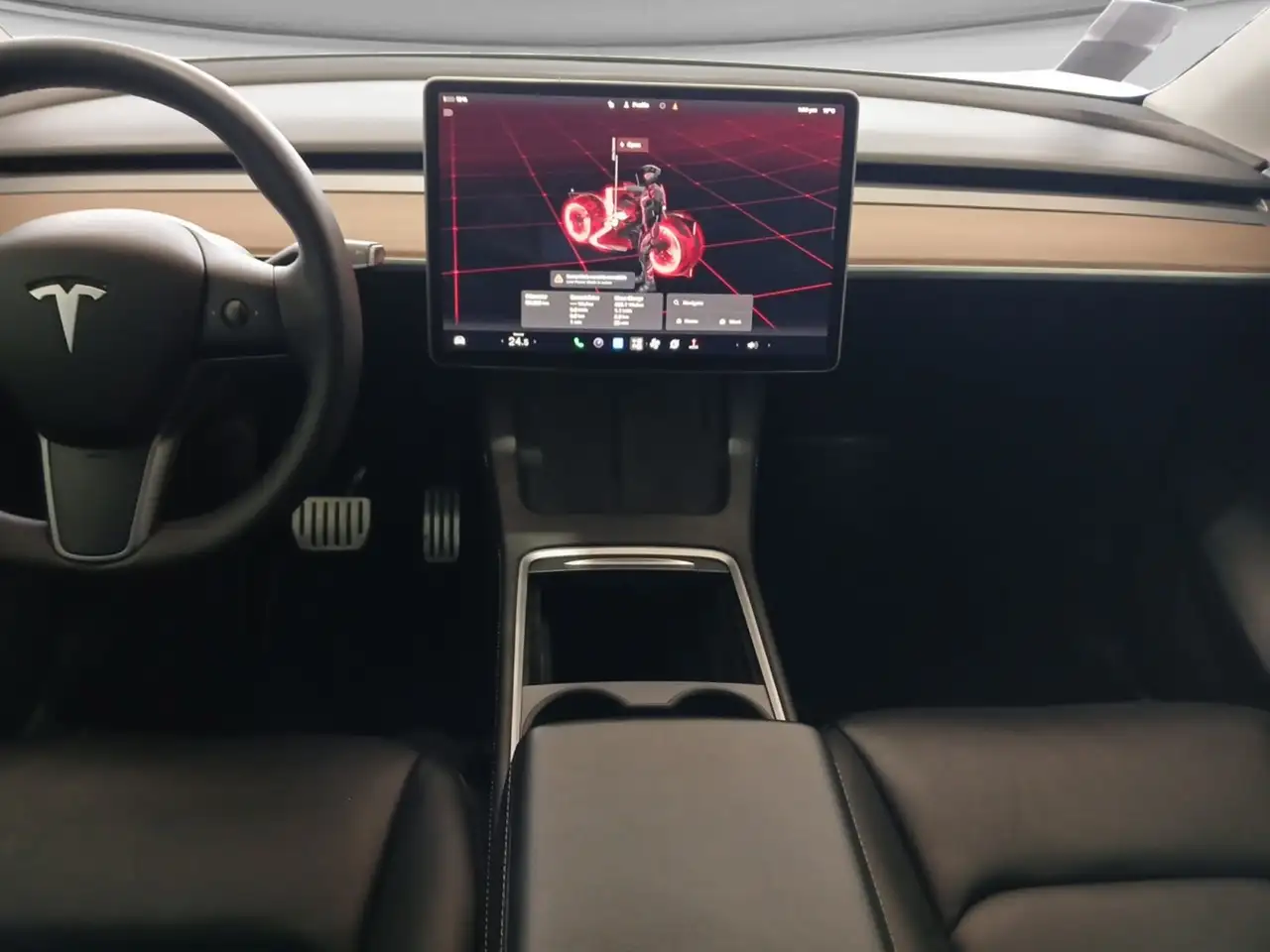 Tesla Model Y - Image 25