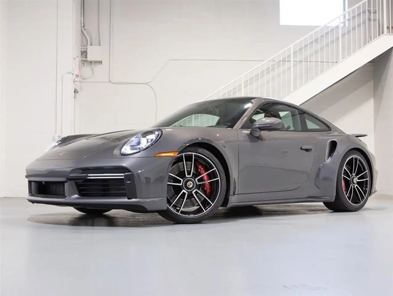Porsche 911 - Image 1