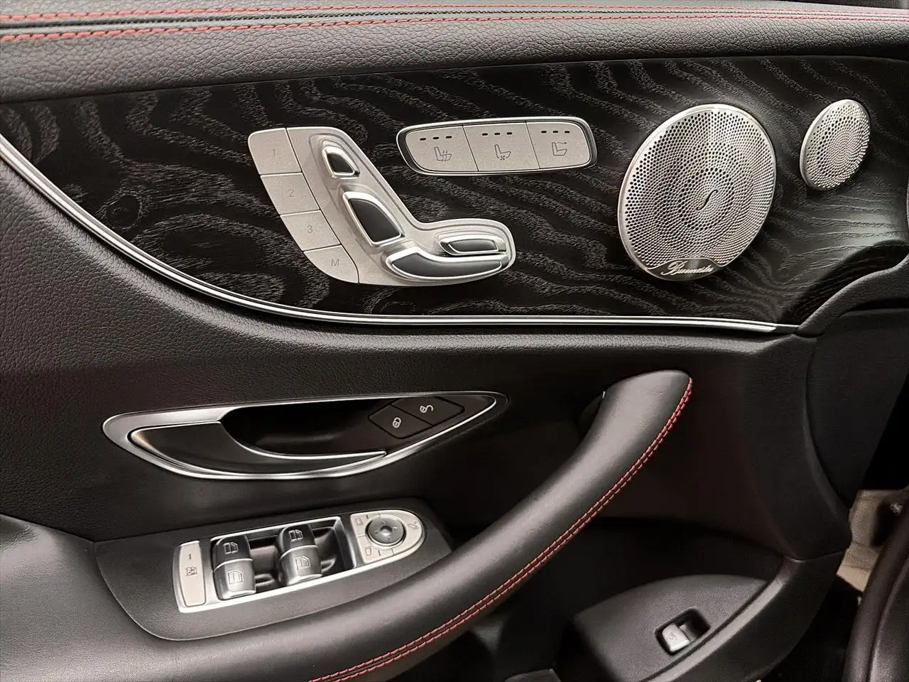 Mercedes-Benz E-Class - Image 9