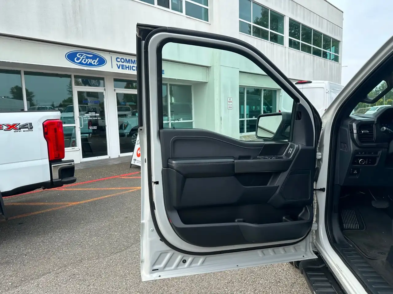 Ford F-150 - Image 18