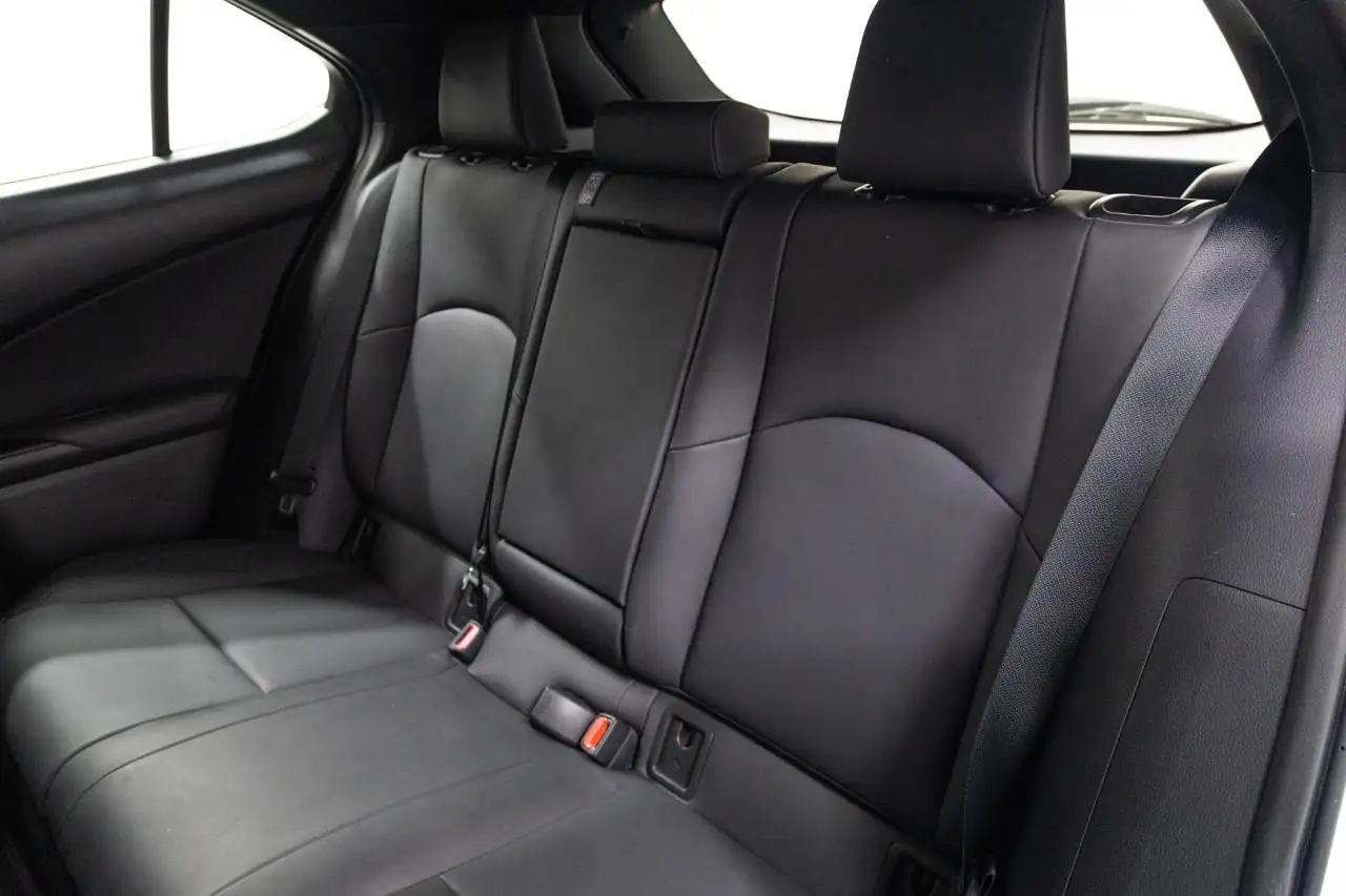 Lexus UX 250h - Image 27
