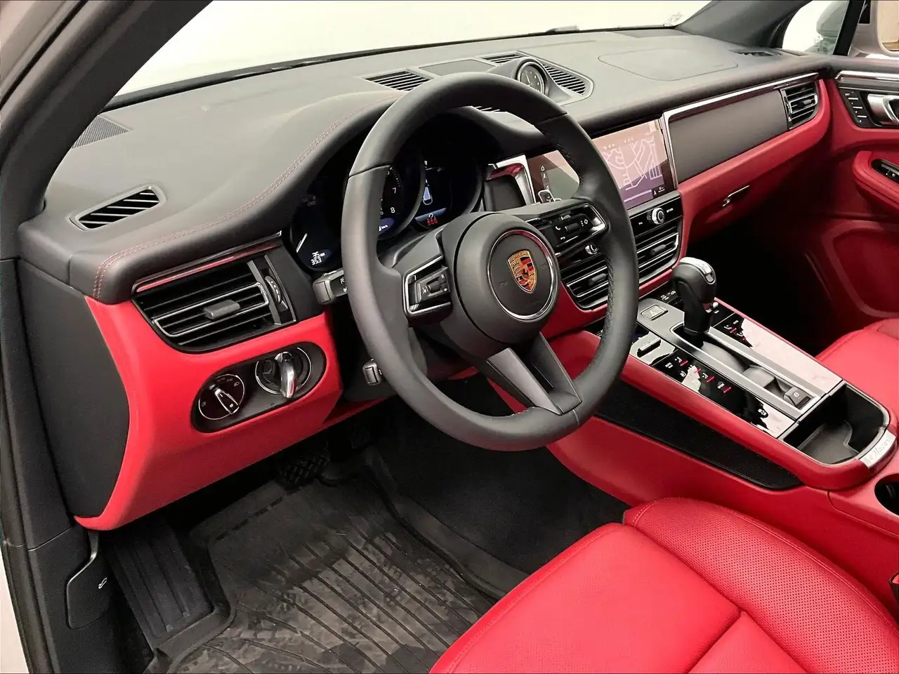 Porsche Macan - Image 9