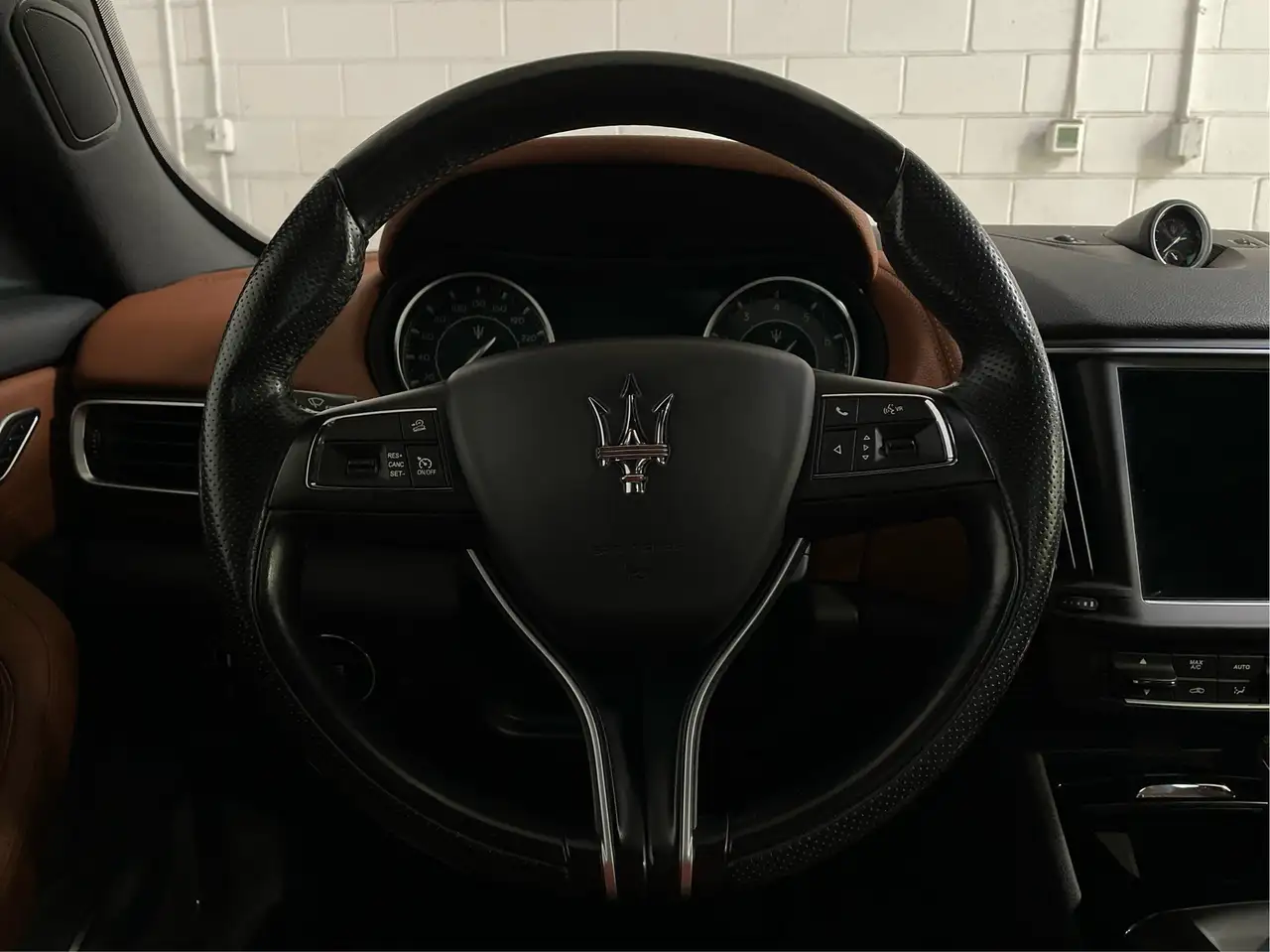 Maserati Levante - Image 19