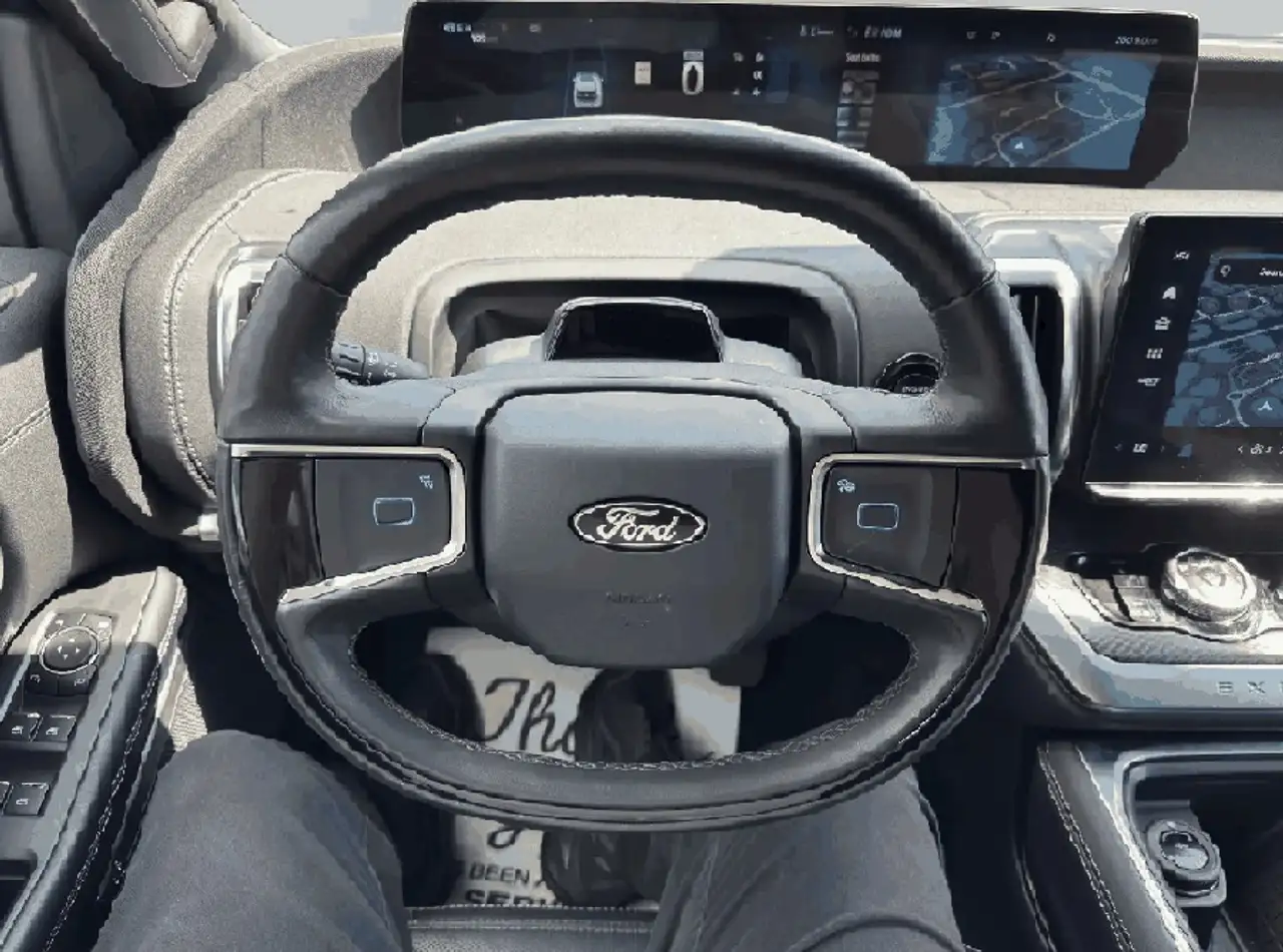 Ford Expedition - Image 6