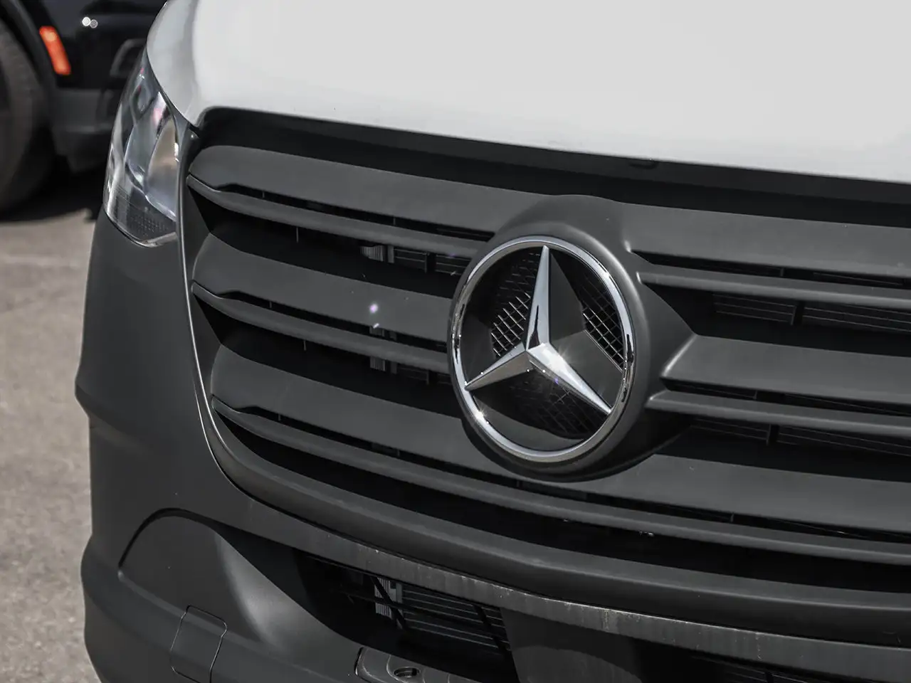 Mercedes-Benz Sprinter - Image 8