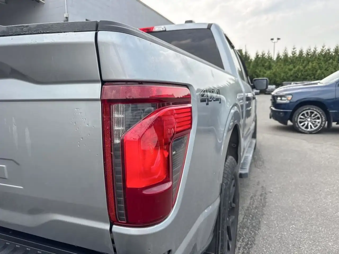 Ford F-150 - Image 11