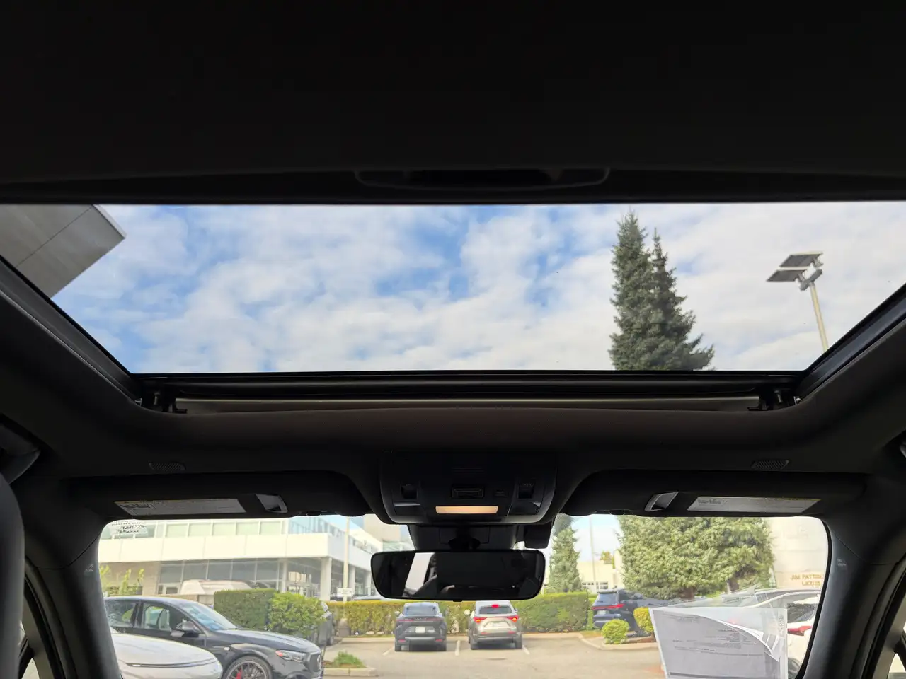 Lexus UX - Image 24