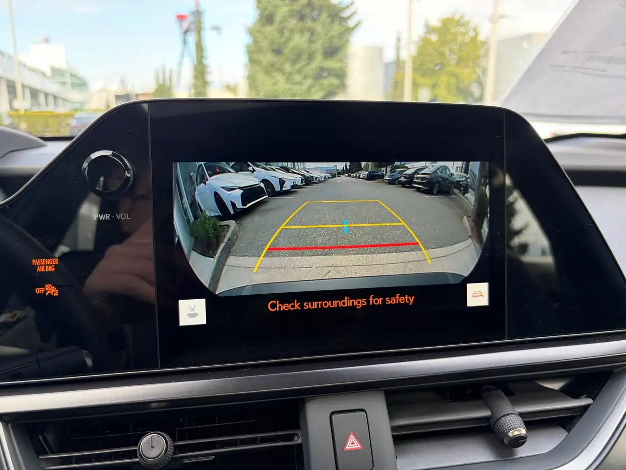 Lexus UX - Image 14