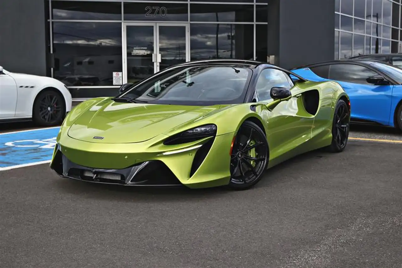 McLaren Artura
