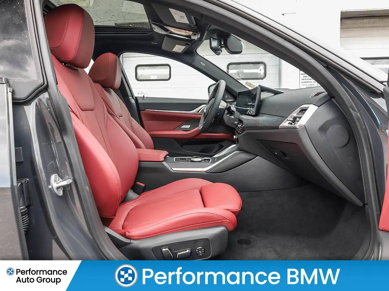 BMW i4 - Image 13