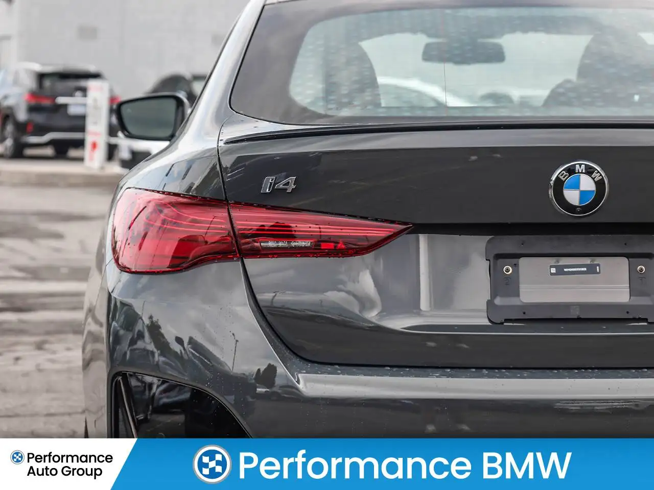 BMW i4 - Image 9