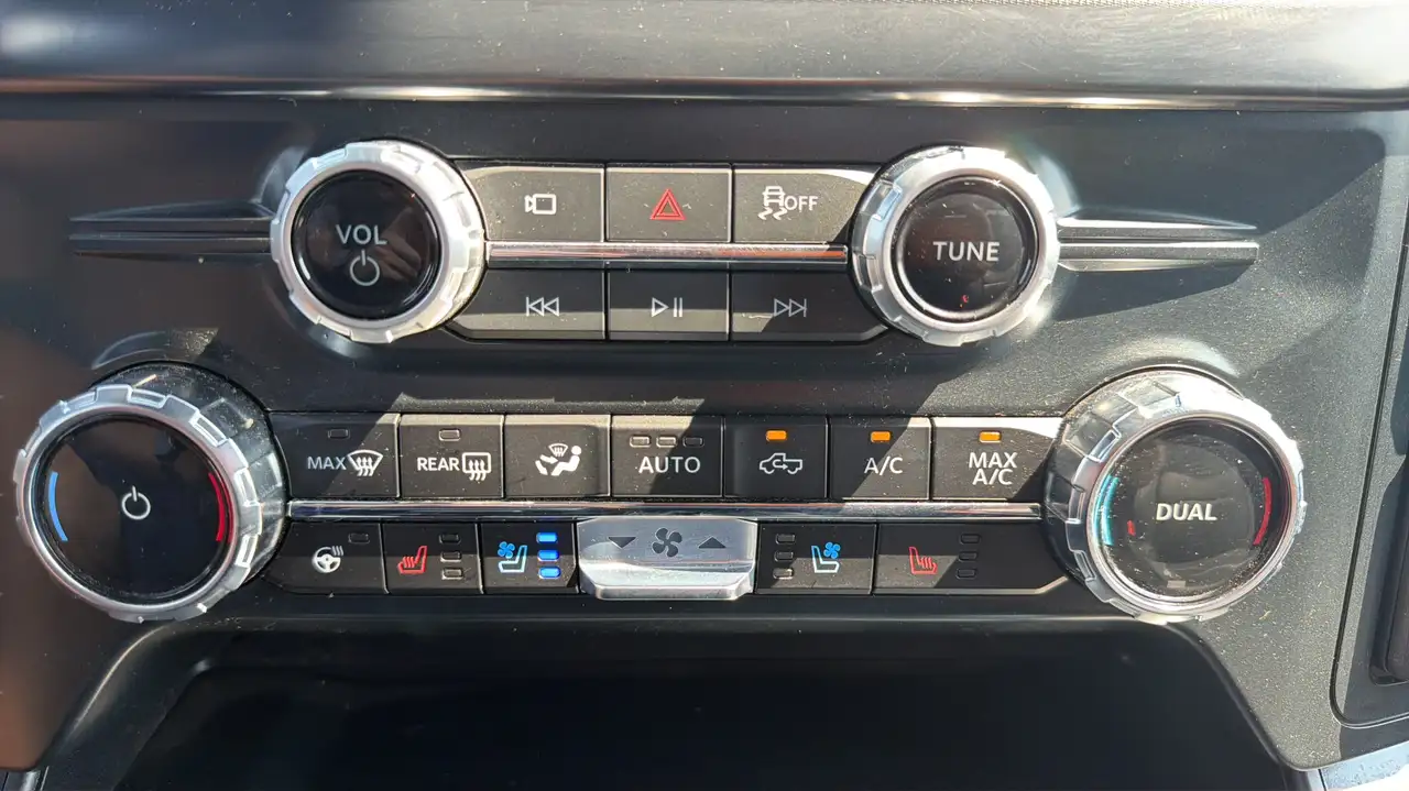 Ford F-150 - Image 25