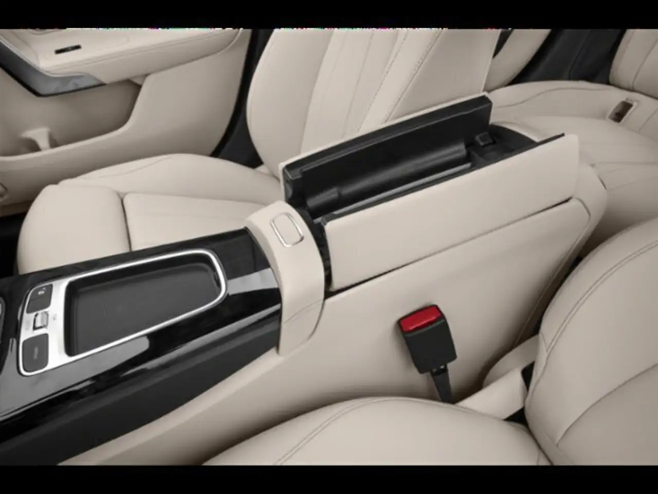 Mercedes-Benz CLA - Image 11