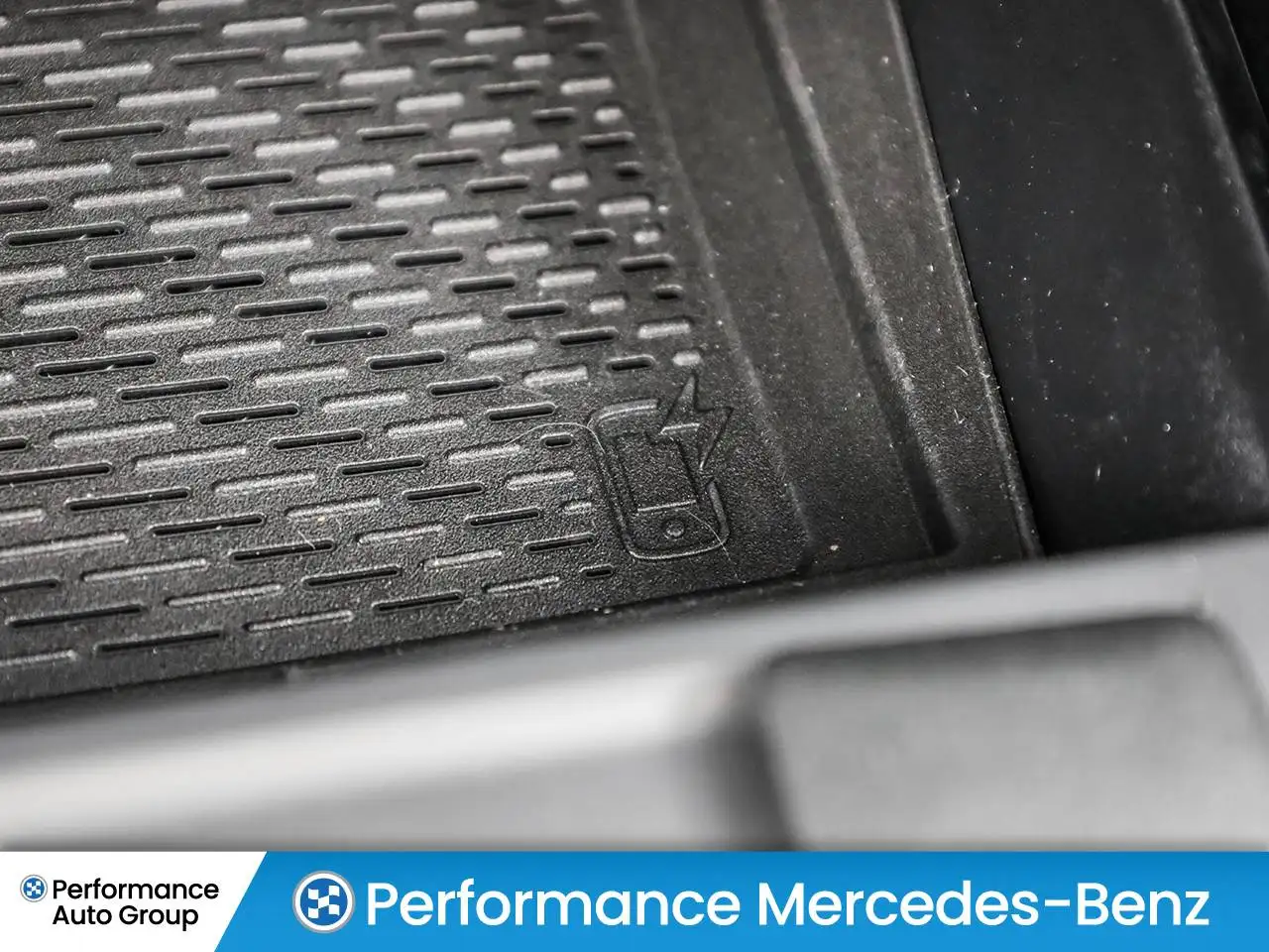 Mercedes-Benz GLB - Image 27