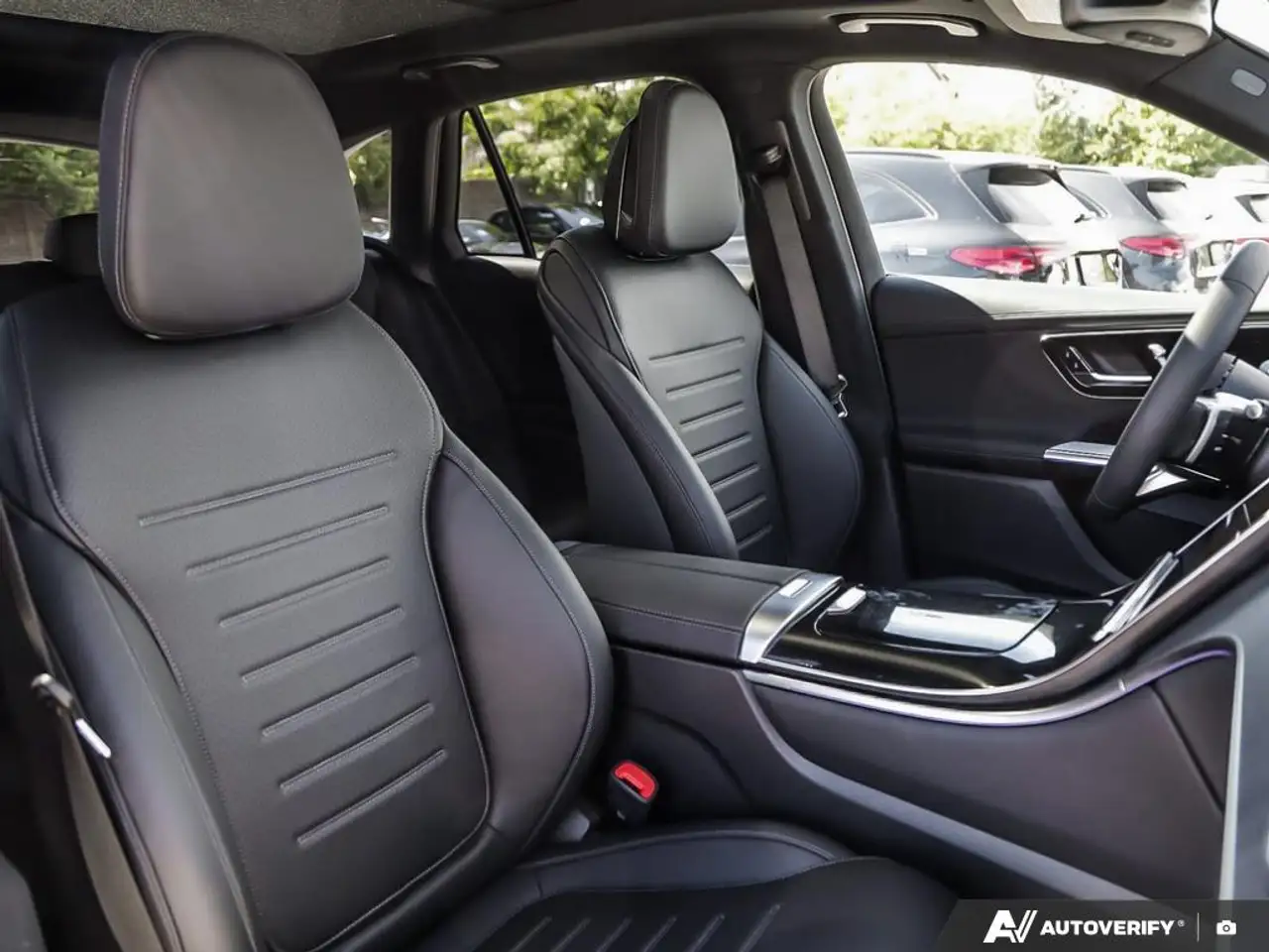 Mercedes-Benz GLC - Image 22