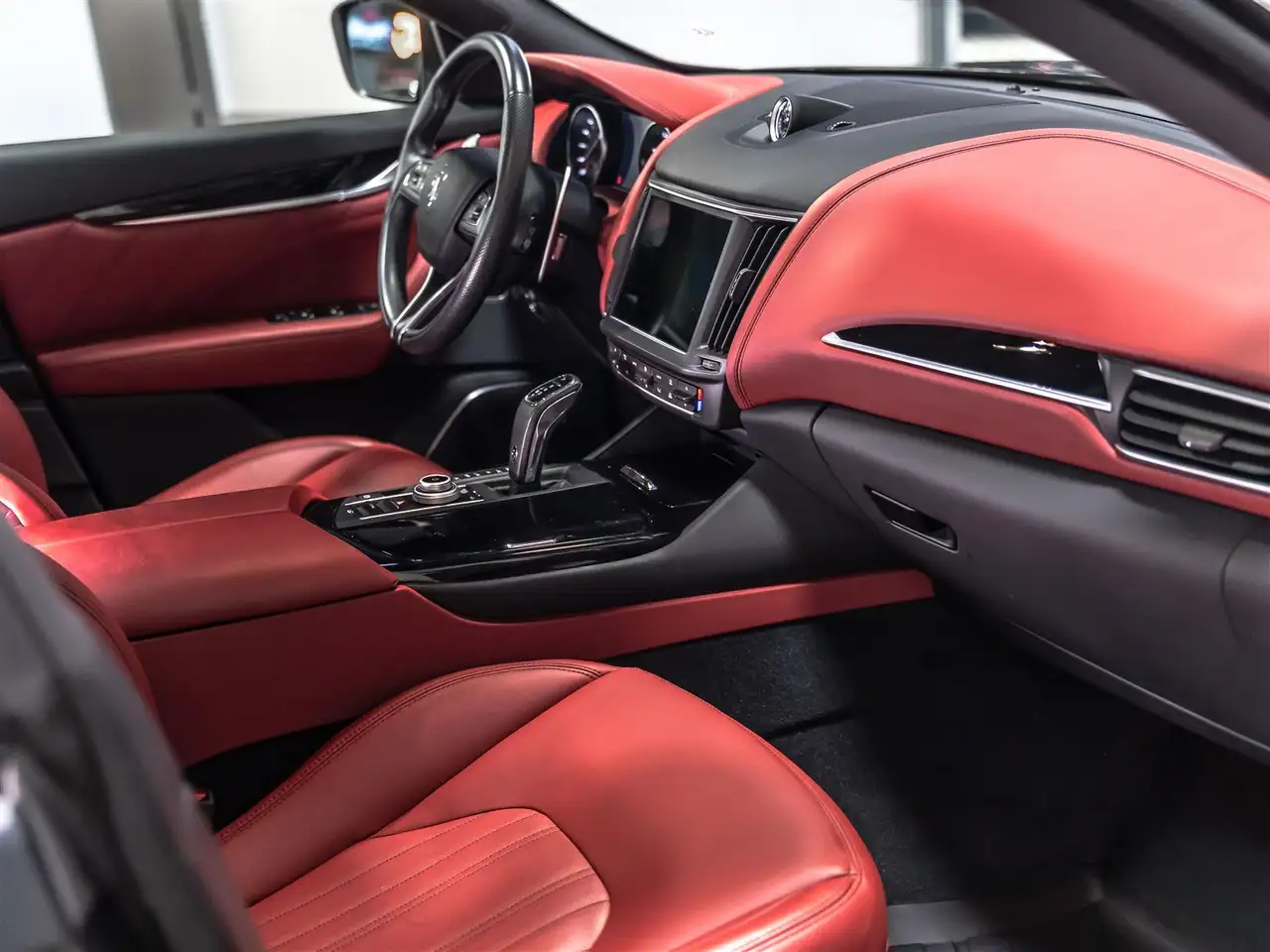 Maserati Levante - Image 9